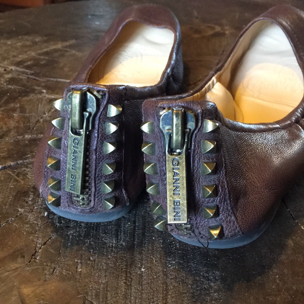 Gianni Bini brown shoes